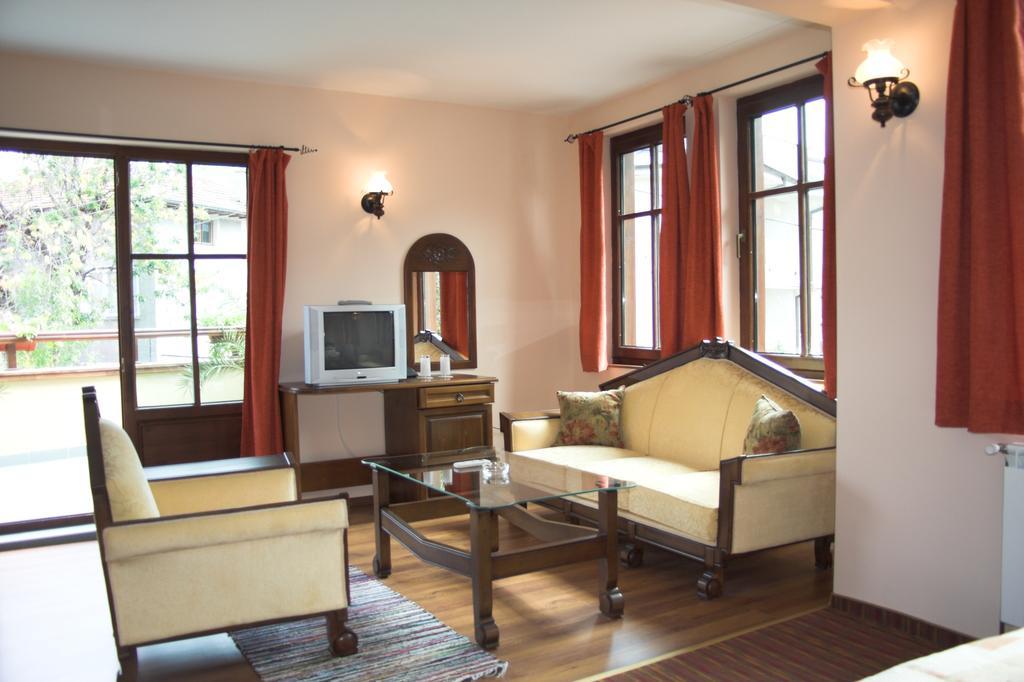 Hotel Old Times Azenograd Szoba fotó