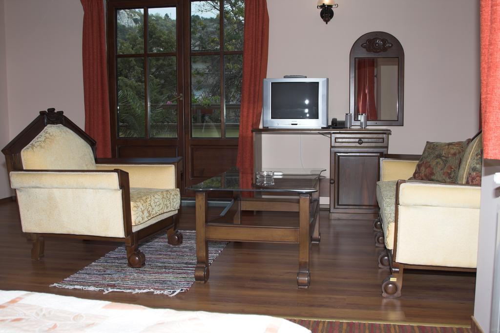 Hotel Old Times Azenograd Szoba fotó